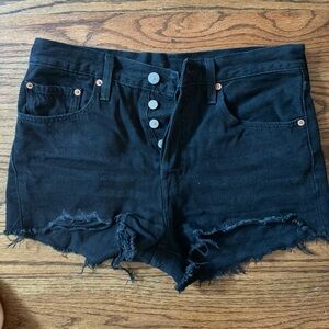 Black cutoff Levi shorts 501 size 27